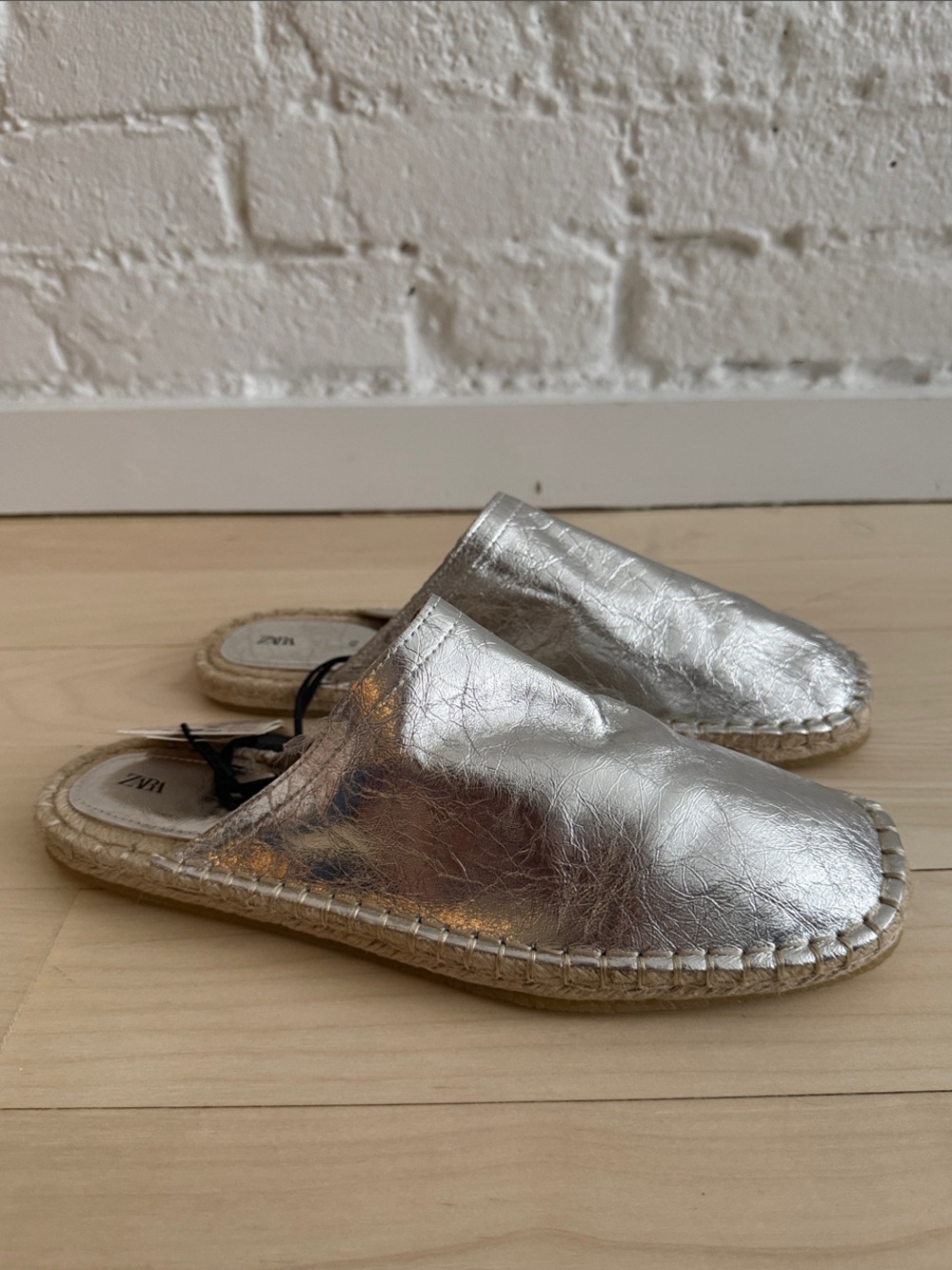 *NEW* Zara Size 40 Silver Espadrille Slide Sandals